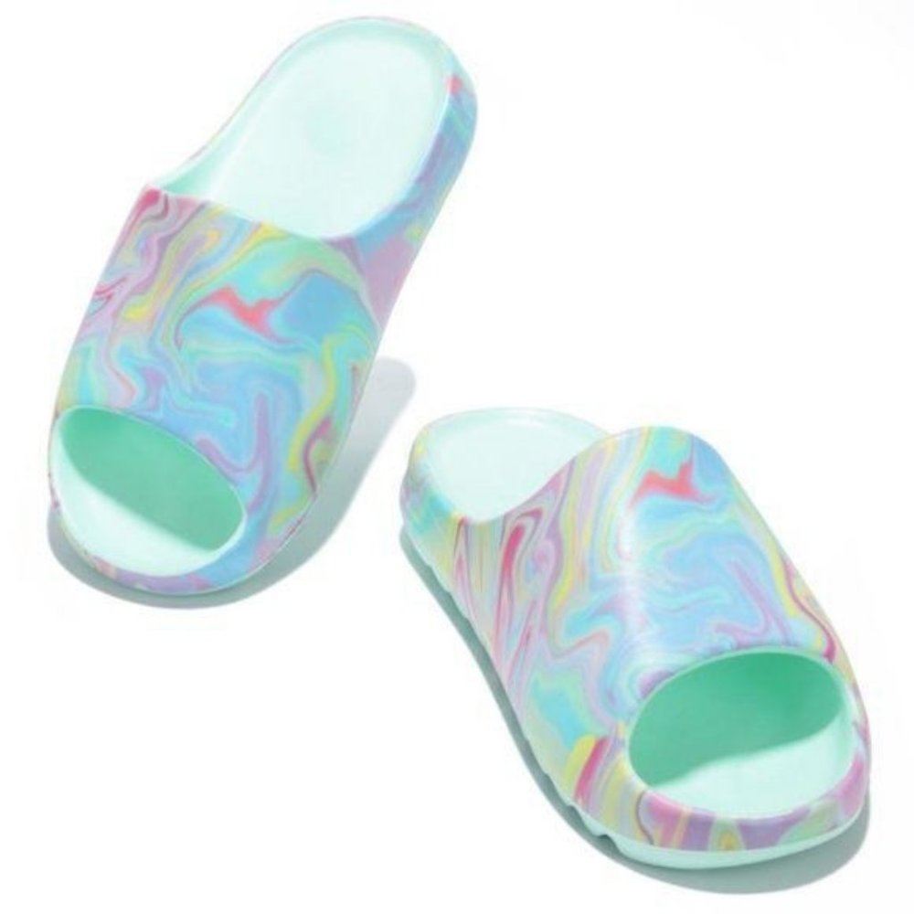 Lounge Slide Sandals in Swirl Mint - Picture 3 of 4